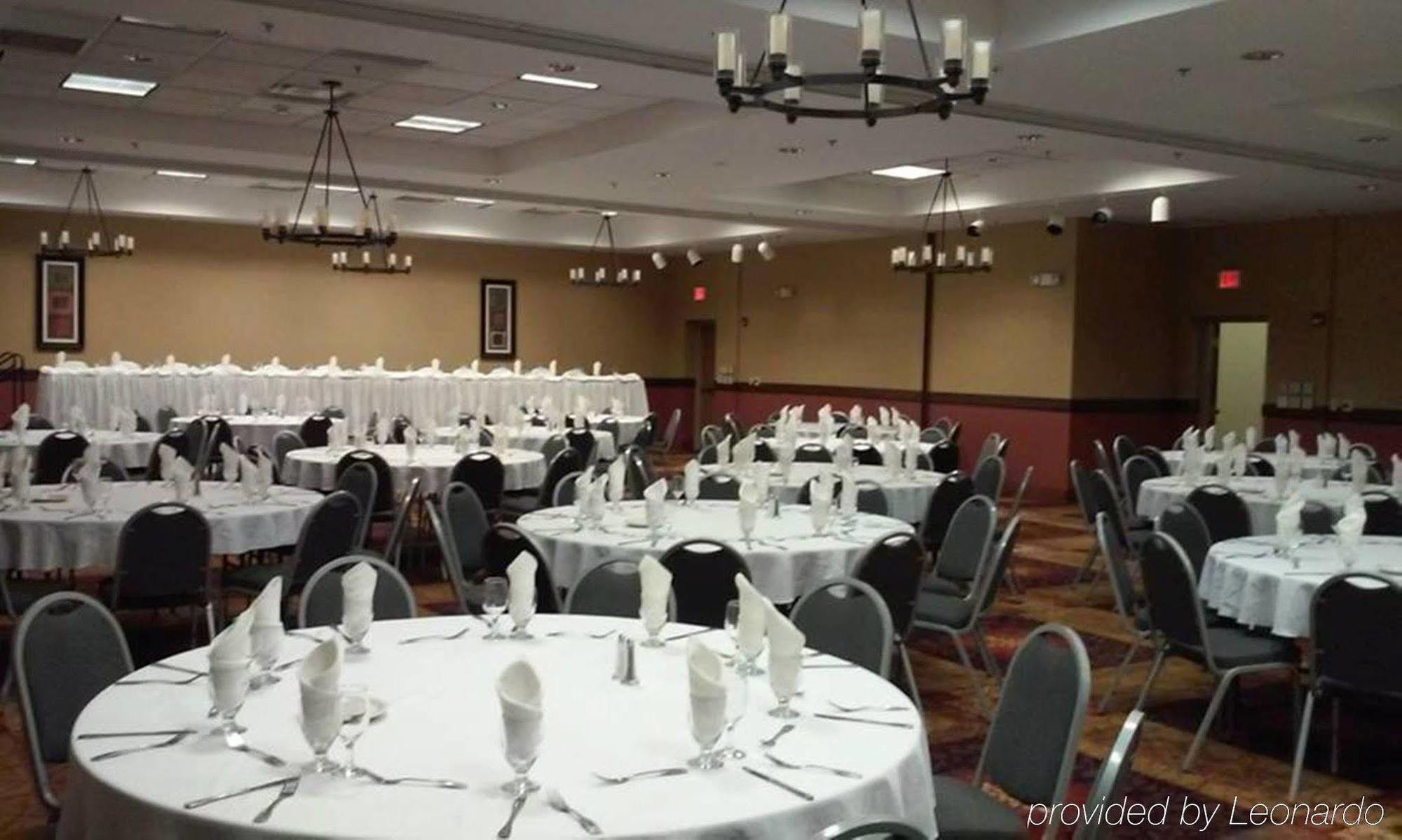 Holiday Inn Hotel & Suites Owatonna Eksteriør bilde